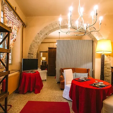 Palazzo Romani Adami 4*