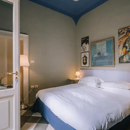 بيت ضيافة Palazzo Romani Adami 3*