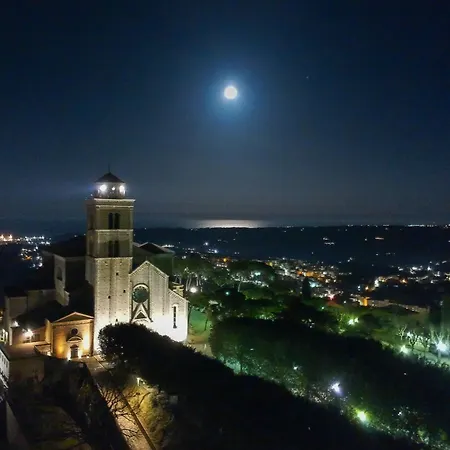 Palazzo Romani Adami بيت ضيافة 3*