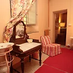 Palazzo Romani Adami 4*