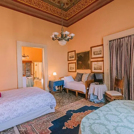 Palazzo Romani Adami Guest house 3*