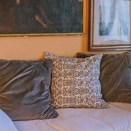 Palazzo Romani Adami 4*