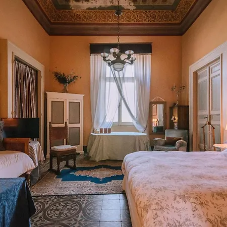 Palazzo Romani Adami 4* Fermo