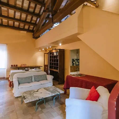 Palazzo Romani Adami Guest house