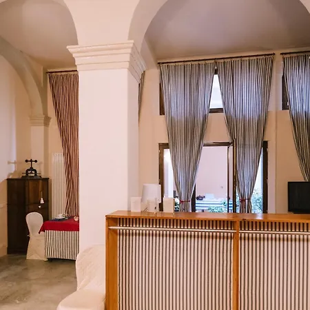 Affittacamere Palazzo Romani Adami 3*