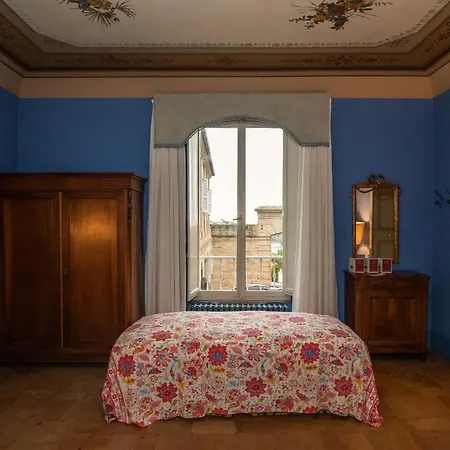 Palazzo Romani Adami Affittacamere 3*