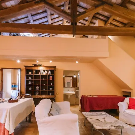 Palazzo Romani Adami 3* Fermo