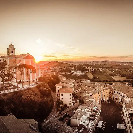 Guest house Palazzo Romani Adami Fermo