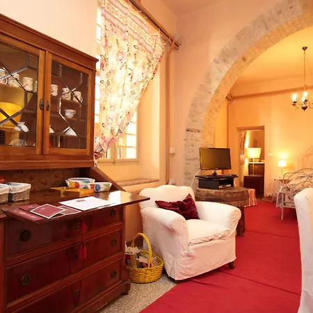 Palazzo Romani Adami Affittacamere Fermo