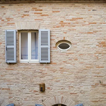 Palazzo Romani Adami Gasthuis